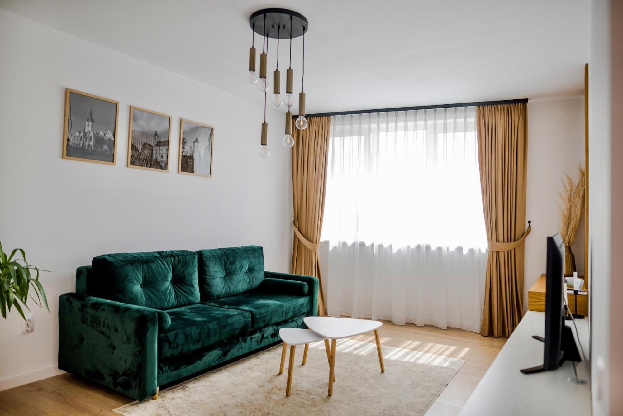 Amazing Mountain View Apartment Sibiu Esterno foto