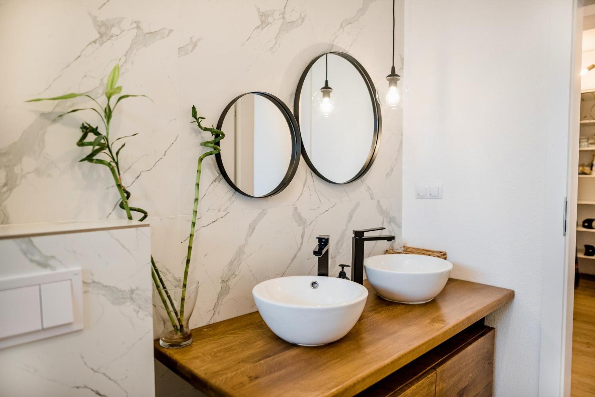 Amazing Mountain View Apartment Sibiu Esterno foto