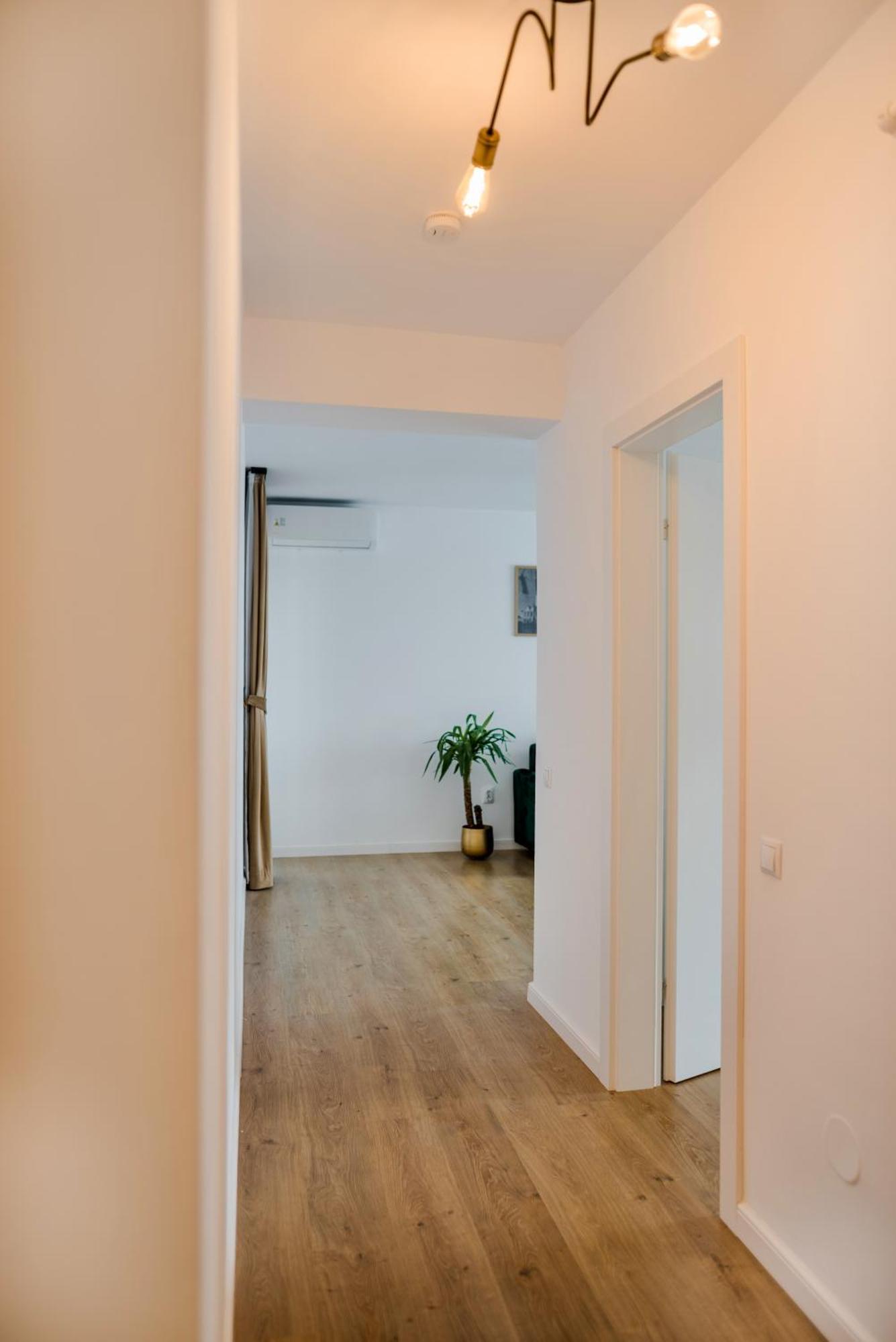 Amazing Mountain View Apartment Sibiu Esterno foto